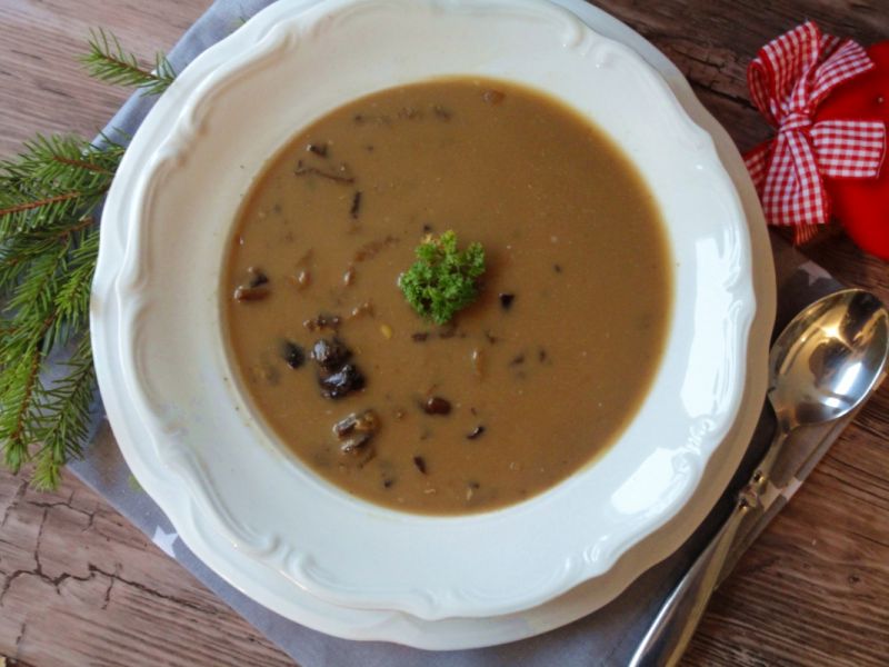 Zupa z suszonych grzybów Zupa z suszonych grzybów