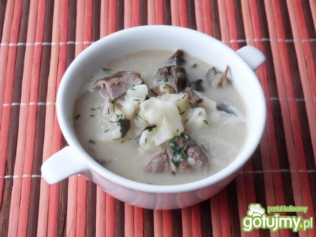 Zupa z suszonych grzybów z makaronem Zupa z suszonych grzybów z makaronem
