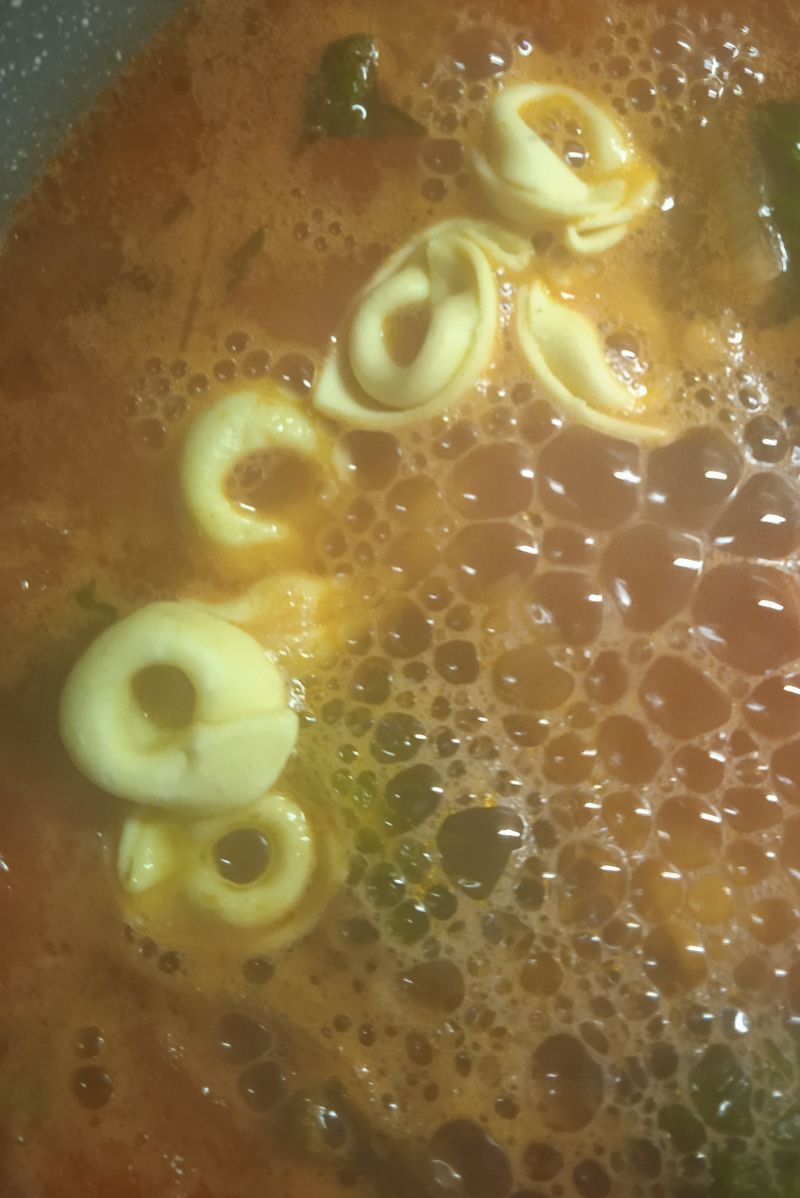 Zupa z tortellini