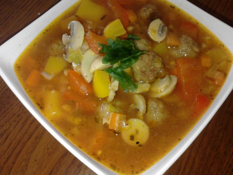 Zupa z warzywami i pulpetami Zub3r'a