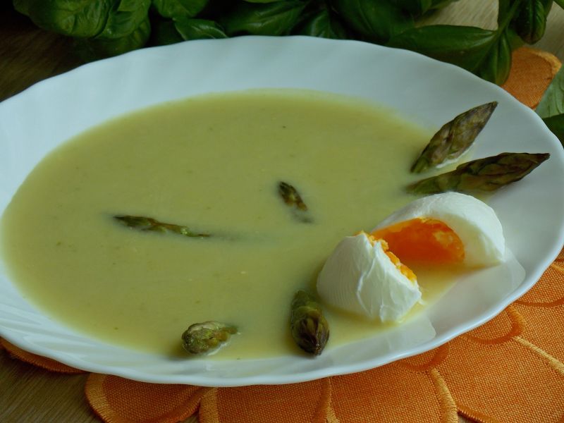 Zupa z zielonych szparagów Zupa z zielonych szparagów