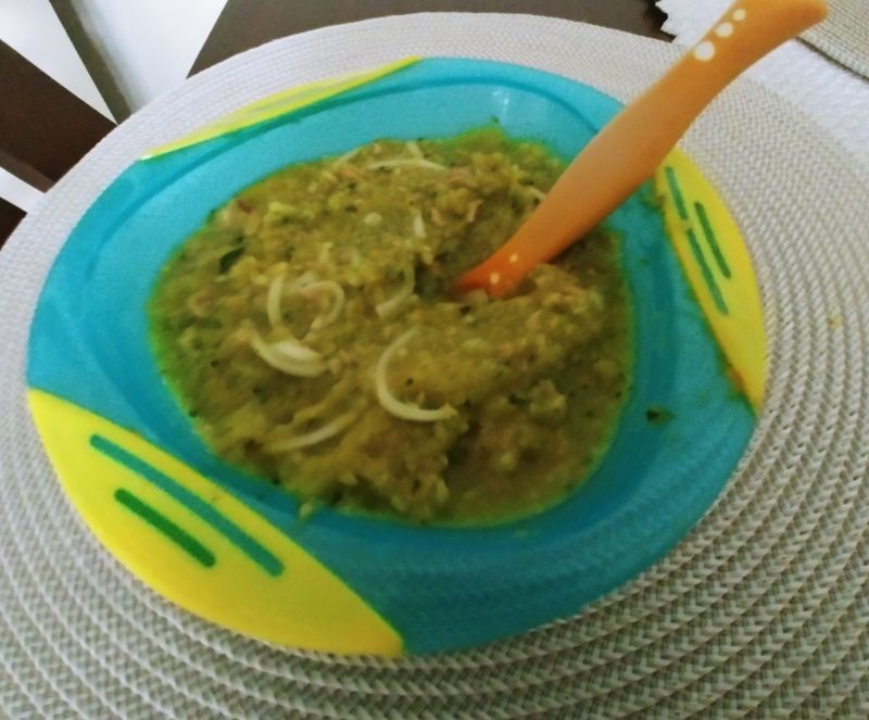 Zupa z zielonych warzyw dla dziecka