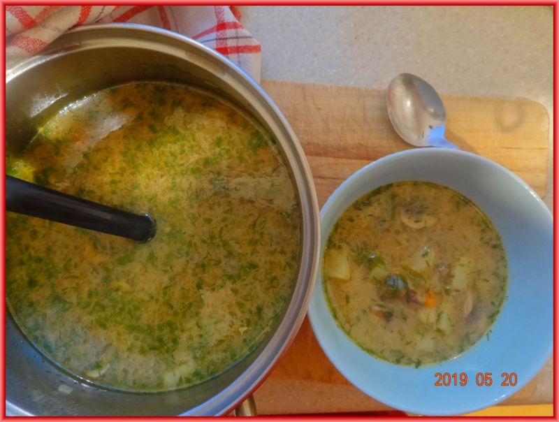 Zupa z ziemniakami i pieczarkami inaczej Zupa z ziemniakami i pieczarkami inaczej