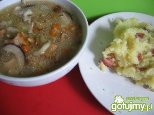 Zupa ze świeżych grzybów mieszanych  Zupa ze świeżych grzybów mieszanych
