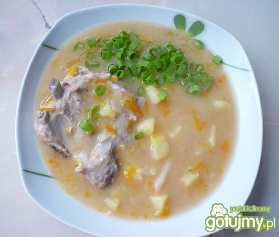 Zupa ziemniaczana na żeberkach 