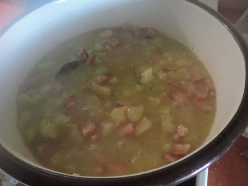 Zupa ziemniaczana z kiełbaską