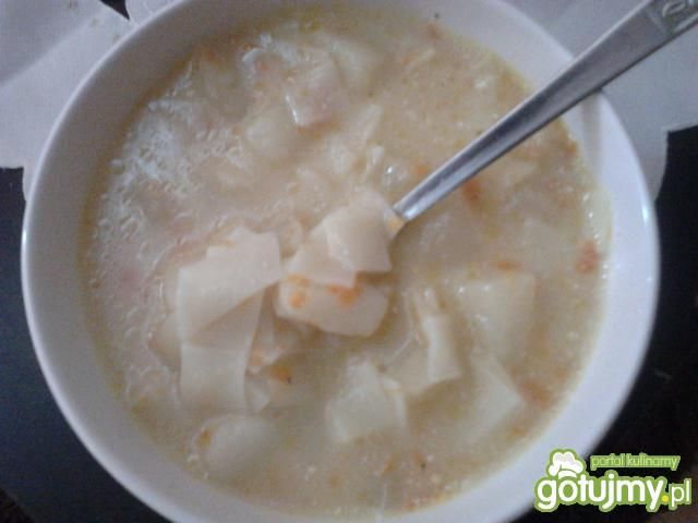 Zupa ziemniaczana z łazankami