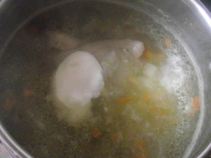 Zupa ziemniaczana z ogórkami i koperkiem