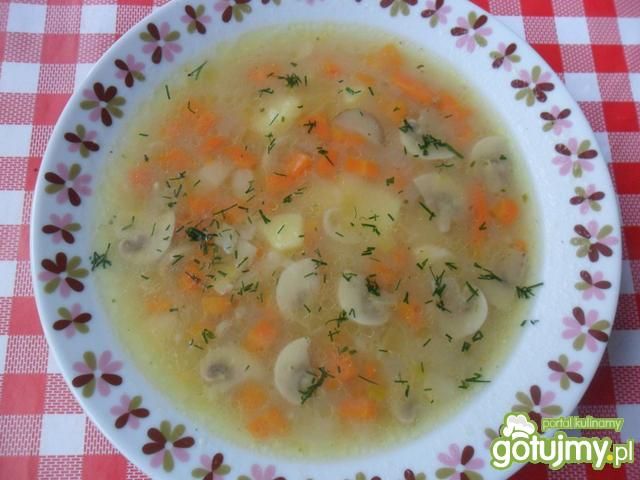 Zupa ziemniaczana z pieczarkami 