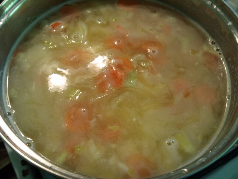 Zupa ziemniaczano-serowa