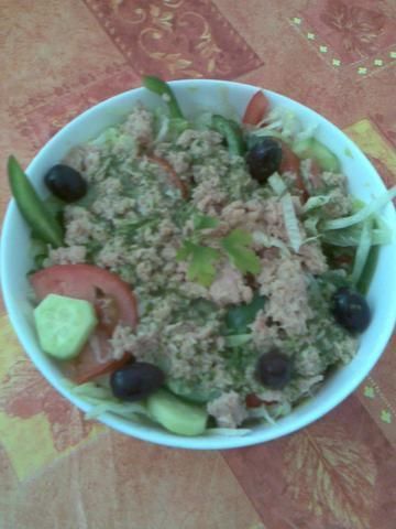zupelnie inna salatka z tunczyka