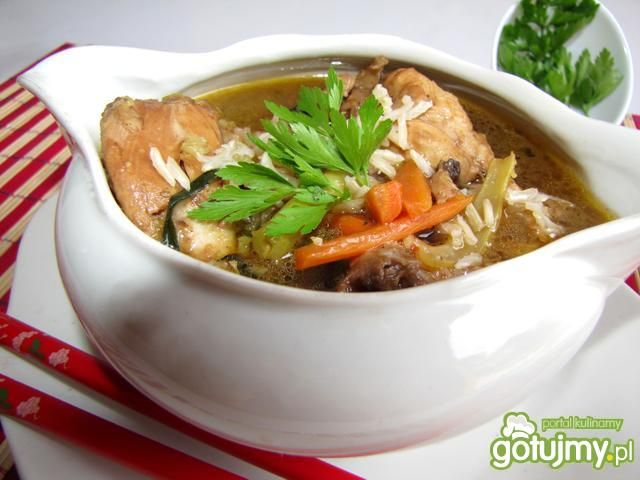 Zupka chińska z grzybami i ryżem