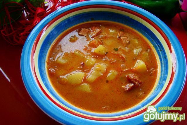 Zupka gulaszowa z ziemniakami Zupka gulaszowa z ziemniakami