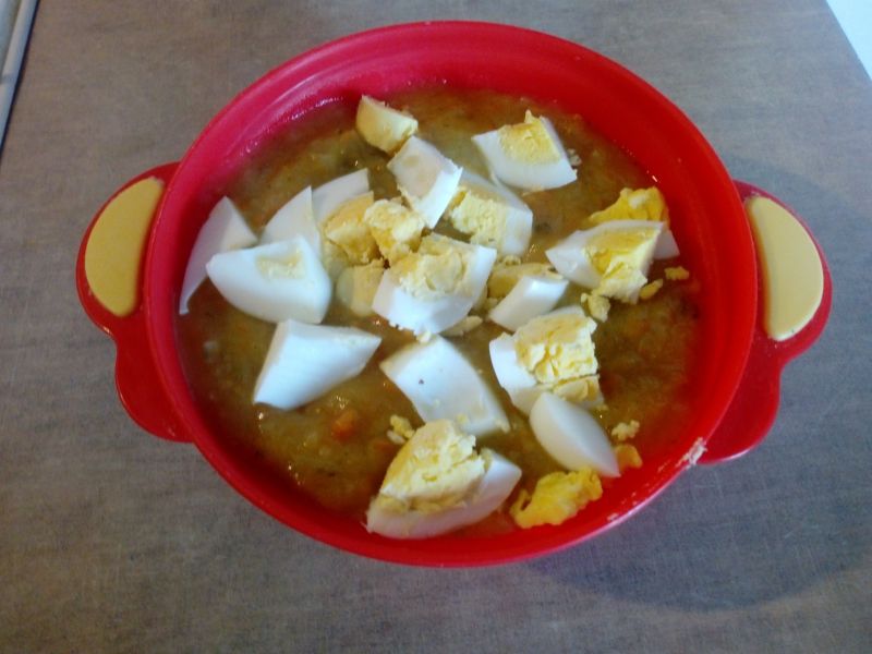 Zupka jarzynowa z jajkiem Zupka jarzynowa z jajkiem