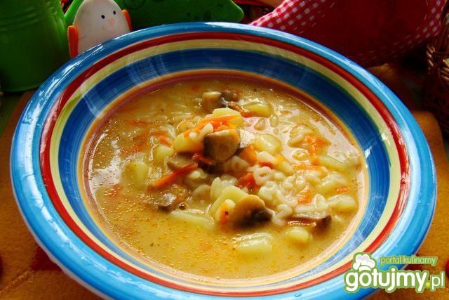 Zupka pieczarkowa z ziemniakami 