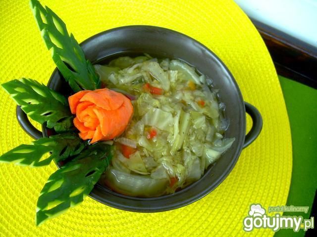 Zupka podwójnie kapuściana na sylwetkę Zupka podwójnie kapuściana na sylwetkę