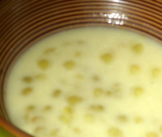 Zupka z groszku konserwowego Zupka z groszku konserwowego