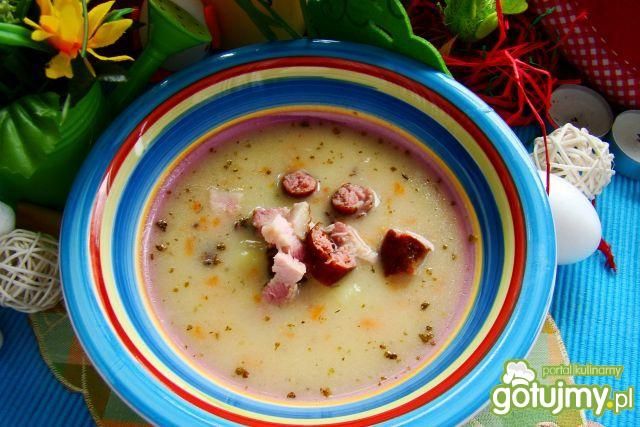 Żureczek na wędzonce z czosnkiem  Żureczek na wędzonce z czosnkiem