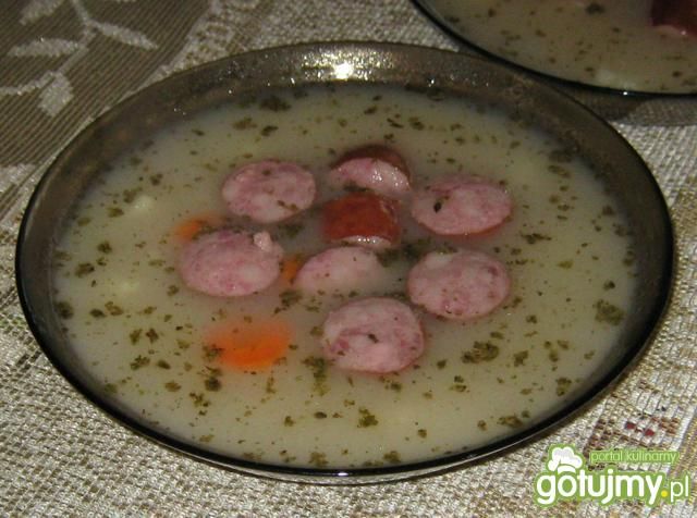 Żurek na kiełbasie. Żurek na kiełbasie.