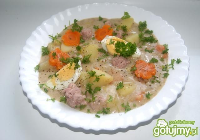 Żurek na owsianym zakwasie z pulpecikami