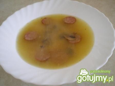 Żurek śniadaniowy z kiełbasą