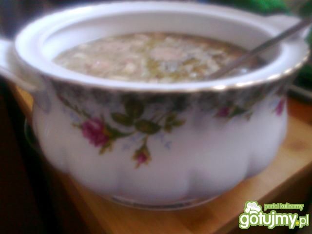 Zurek wielkanocny z białą kiełbasą 