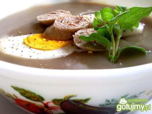 Żurek wielkanocny  z jajkiem i kiełbaską