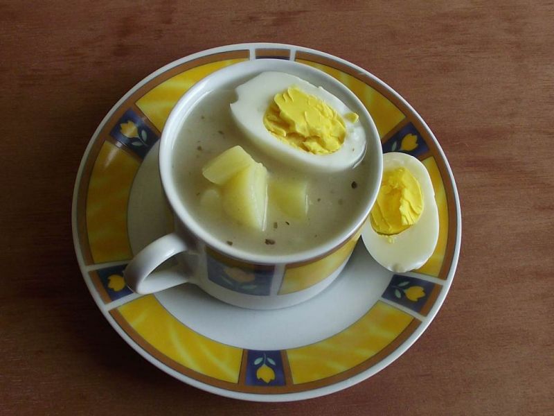 Żurek z jajkiem  Żurek z jajkiem