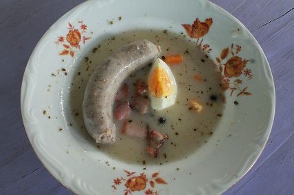 żurek z jajkiem i kiełbasą żurek z jajkiem i kiełbasą
