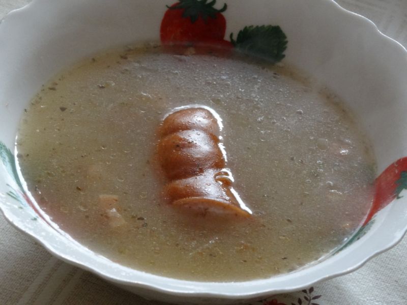 Żurek z kiełbasą Żurek z kiełbasą
