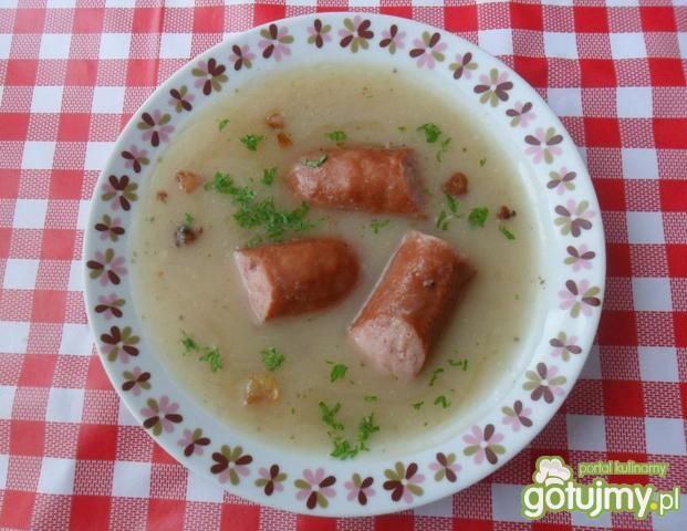Żurek z kiełbasą  Żurek z kiełbasą