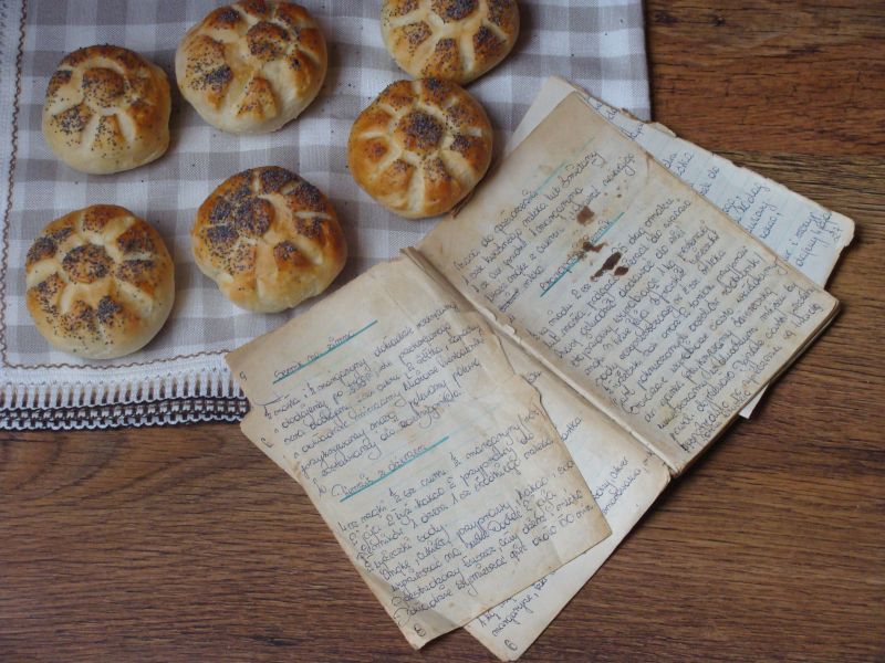 Zwykłe pszenne bułki