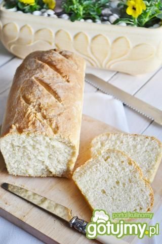 Zwykły biały chleb