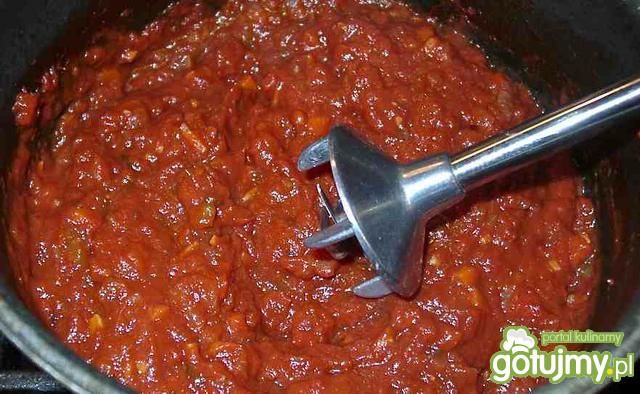 Zwykły sos pomidorowy