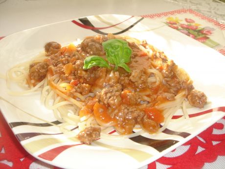 Przepis na sos do spaghetti z pomidorów z puszki