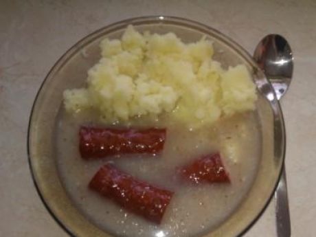 Zupa żurek z ziemniakami przepis