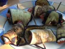 Roladki z grillowanym bakłażanem i serem feta