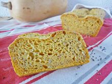 Chleb dyniowy z chia