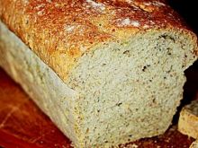 Chleb z pestkami dyni i otrębami żytnimi