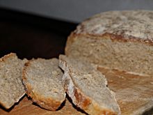 Chleb z prażonymi płatkami owsianymi na zakwasie