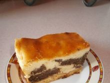 Ciasto sernikowo-makowe zwane seromakowcem
