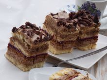 Ciasto tortowe z kremem czekoladowym 