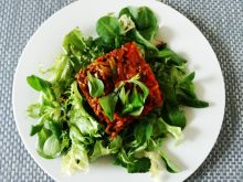 Gulasz pomidorowy z warzywami i mięsem 