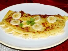 Herbaciany omlet z bananami