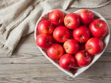Słodkie i wytrawne dania z jabłkami