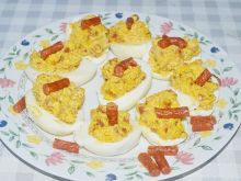 Jajka faszerowane z kabanosem