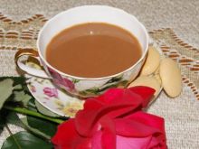 Kawa pachnąca różą z kakaem  