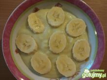 Kremowa kaszka manna bananowa