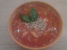 Lekka zupa pomidorowa