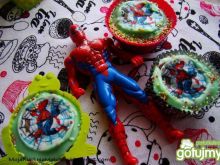 Muffiny Spiderman z lukrem 